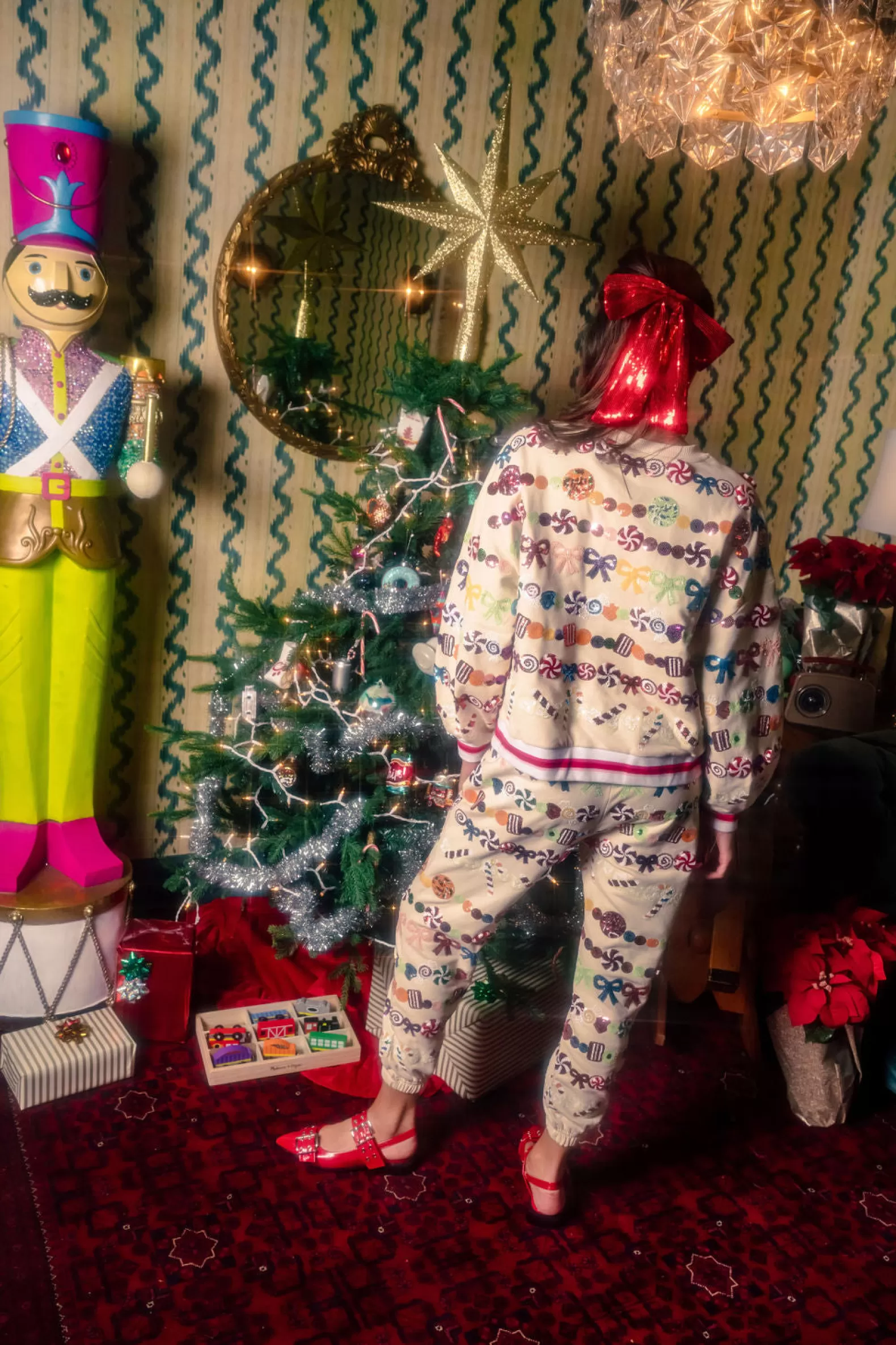 Queen of Sparkles Sets | Sweatshirts<Candy Garland Sweatshirt Beige