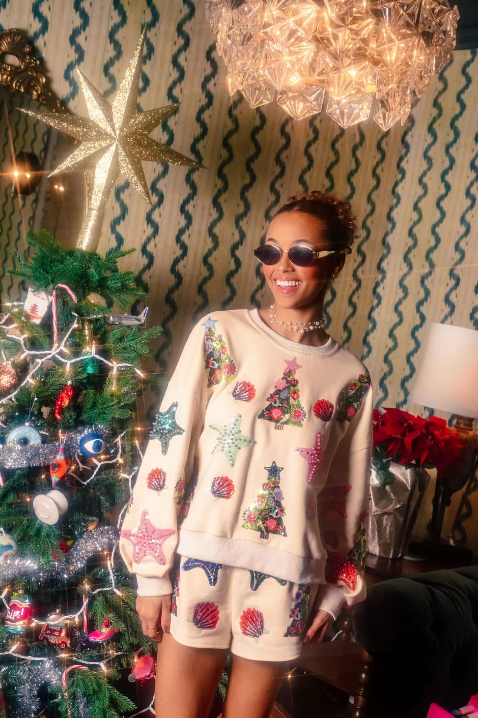 Queen of Sparkles Sets | Sweatshirts<Multi Shell & Christmas Tree Sweatshirt Beige