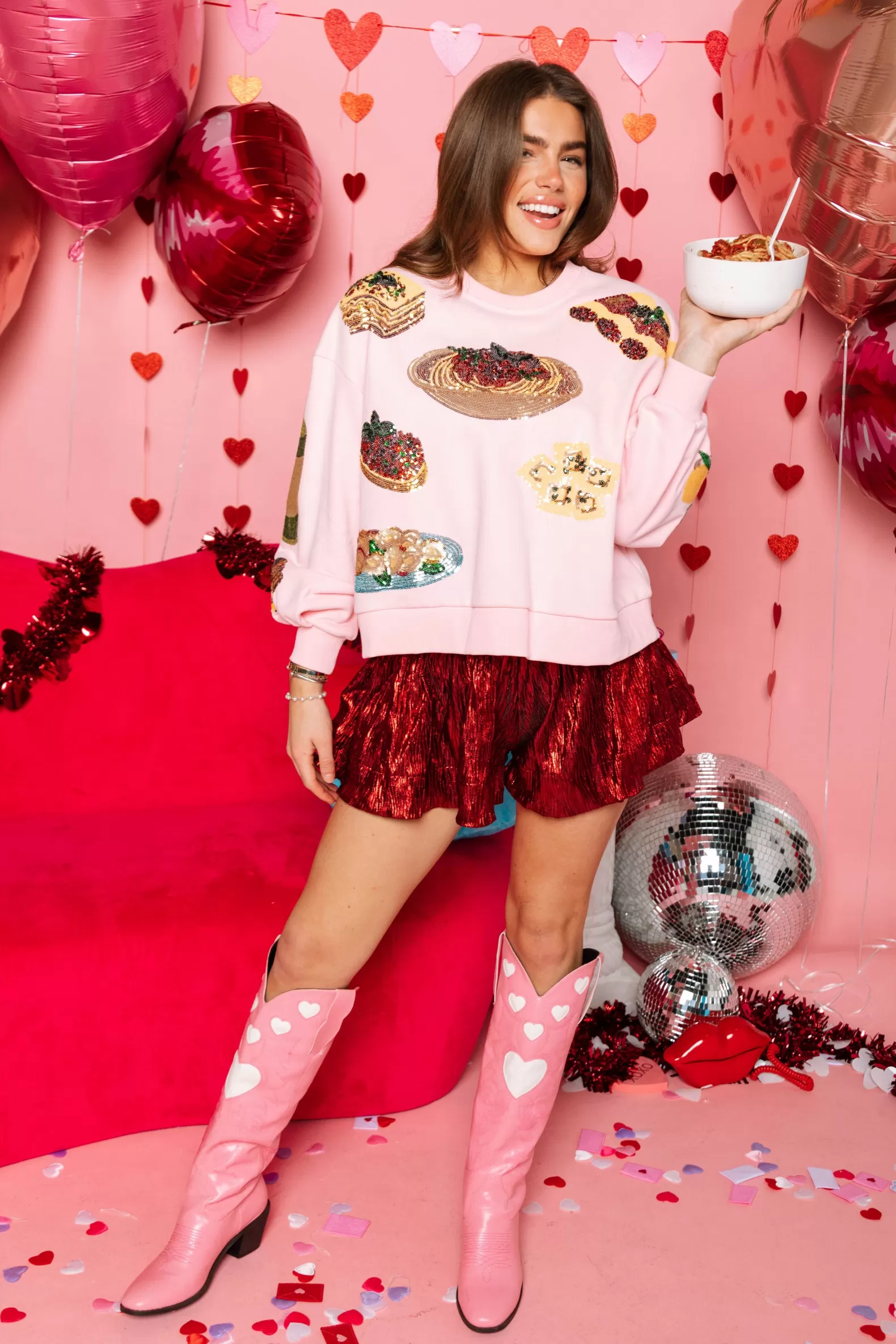 Queen of Sparkles Shorts<Dark Red Wavy Swing Shorts