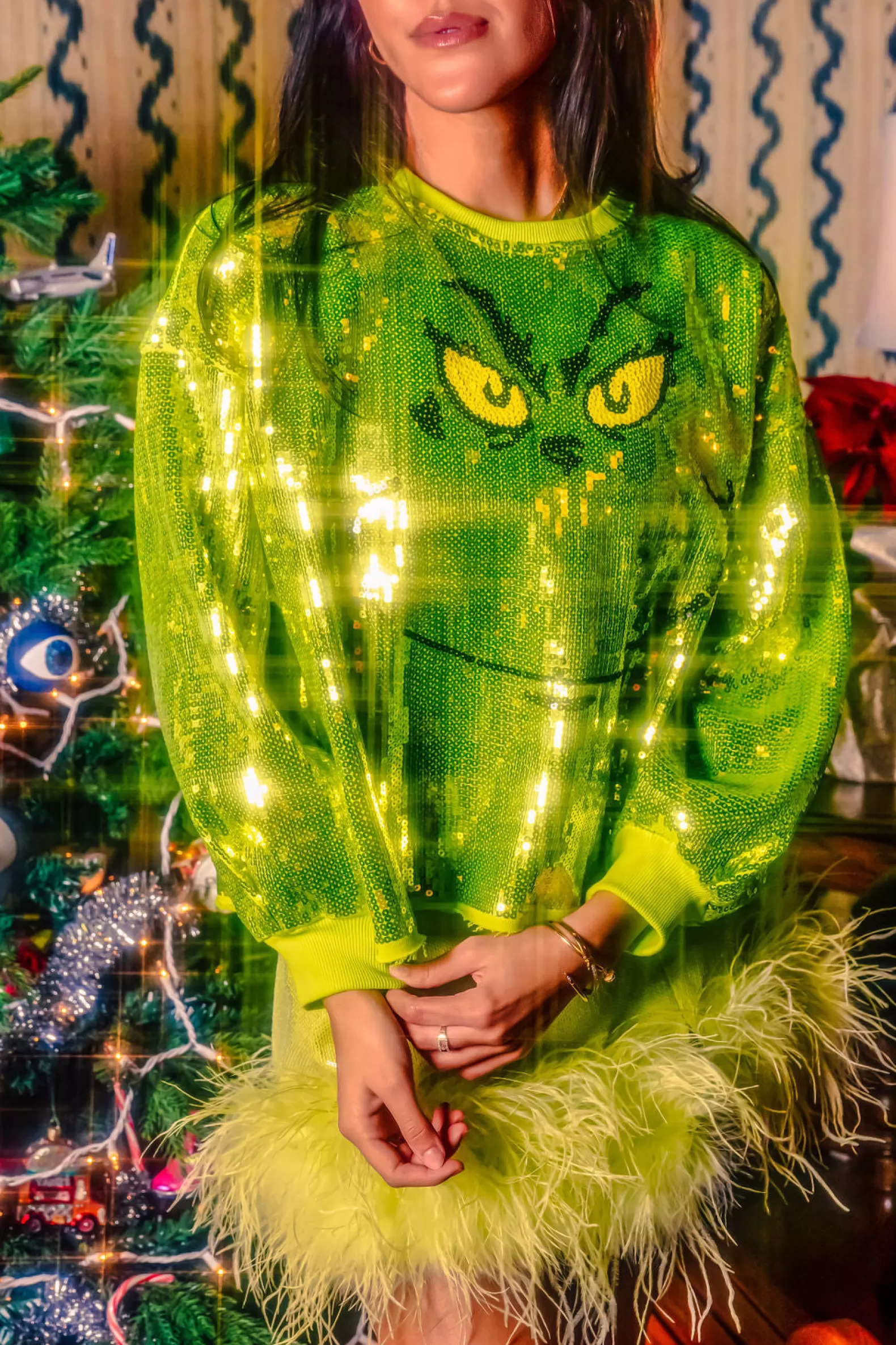 Queen of Sparkles Sweatshirts<Grinch Full Sequin Sweatshirt Green