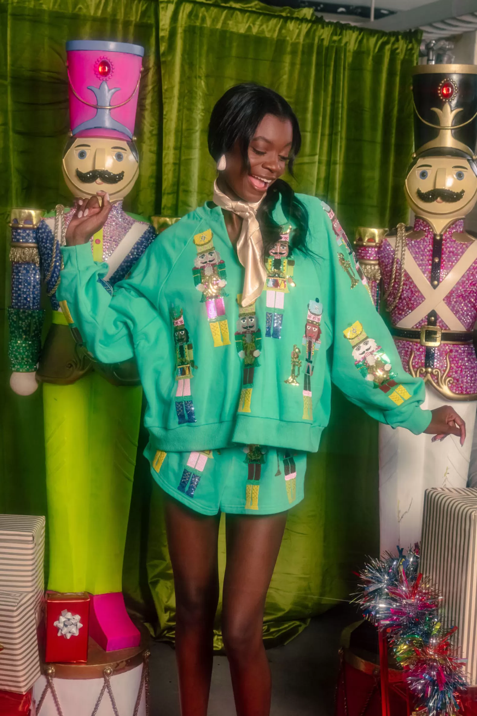 Queen of Sparkles Sweatshirts<Nutcracker Band Sweatshirt Green