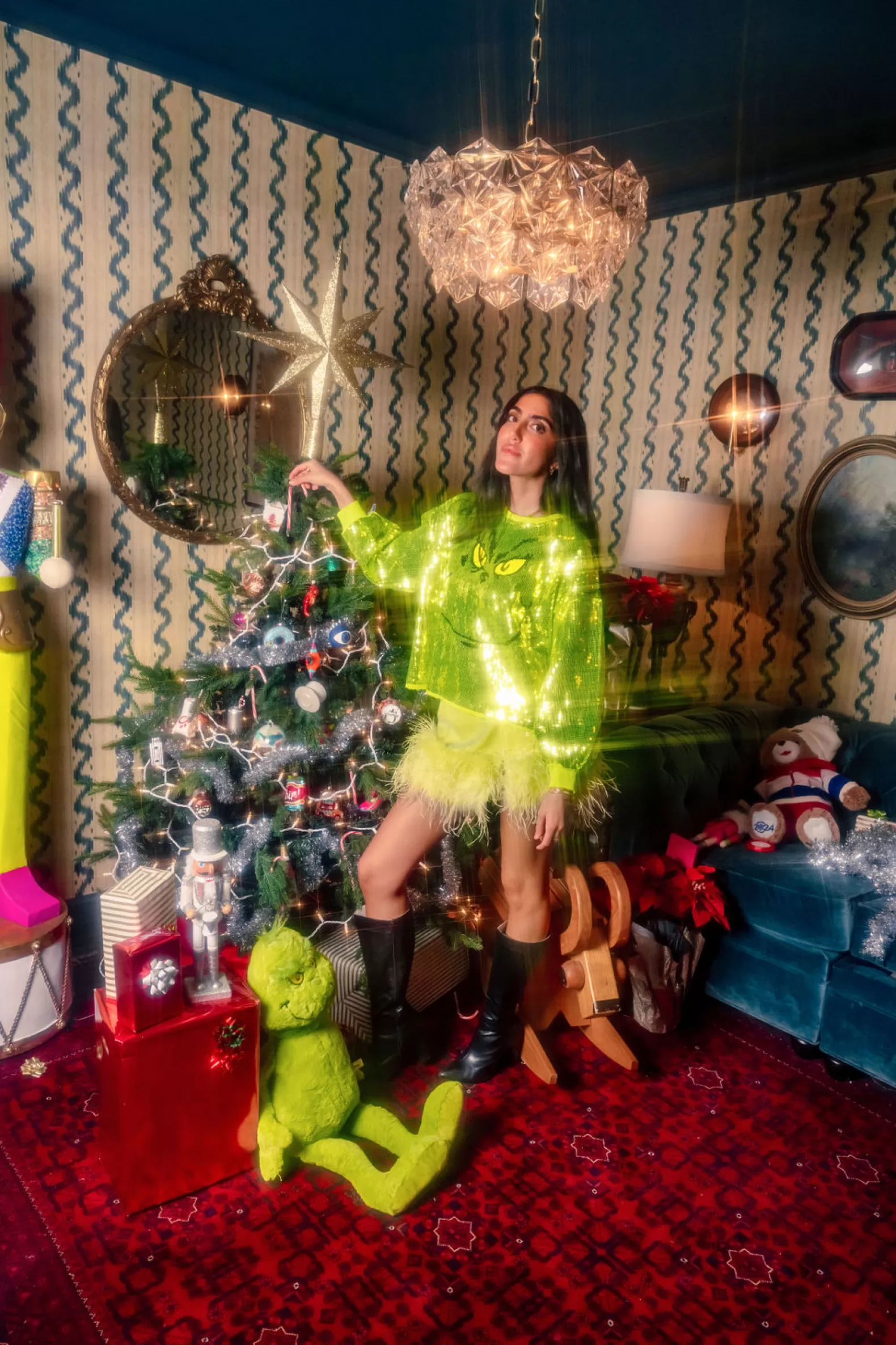 Queen of Sparkles Skirts<Sequin Feather Bottom Skort Green