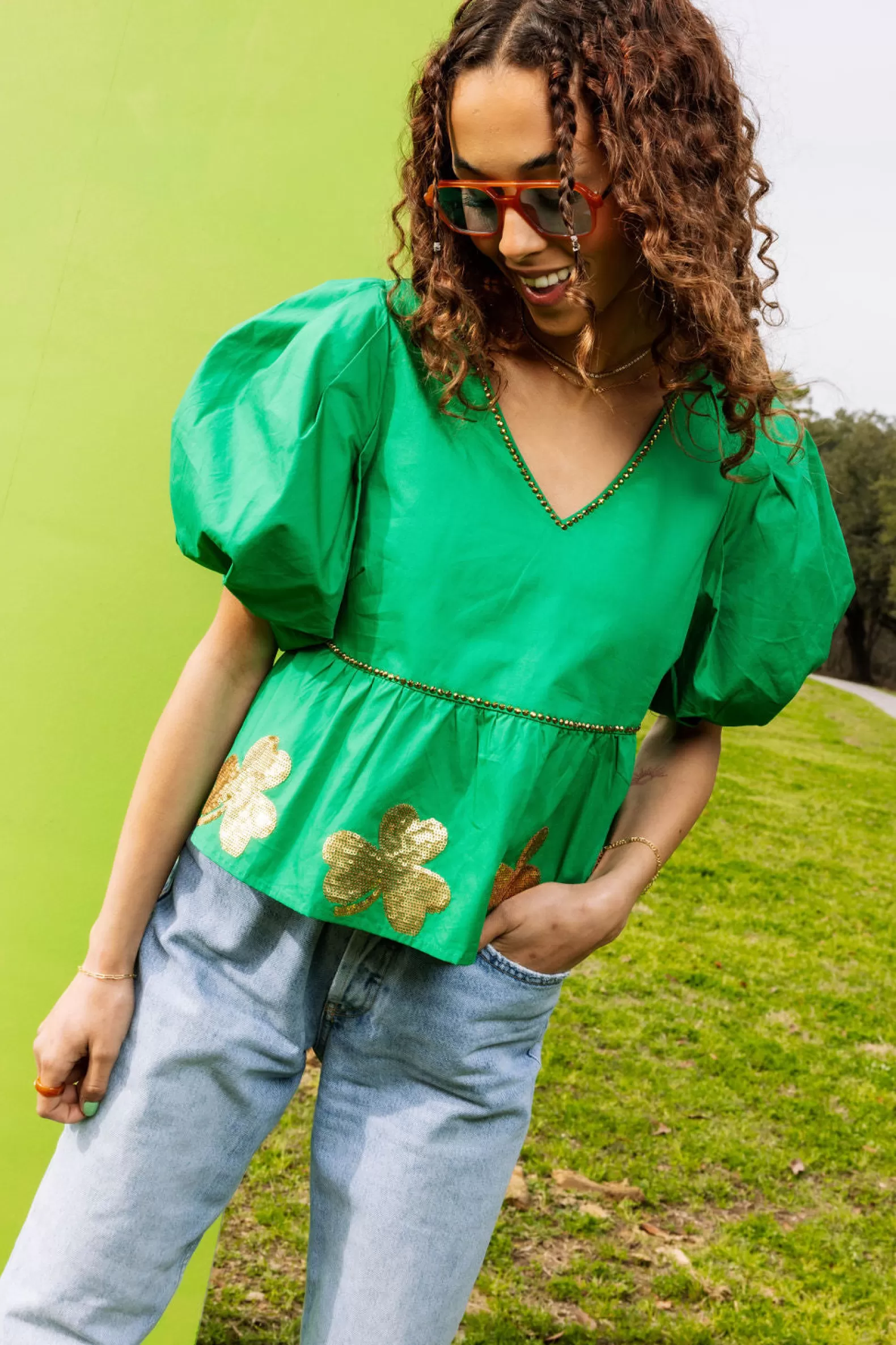 Queen of Sparkles Tops<Green Shamrock Peplum Top White