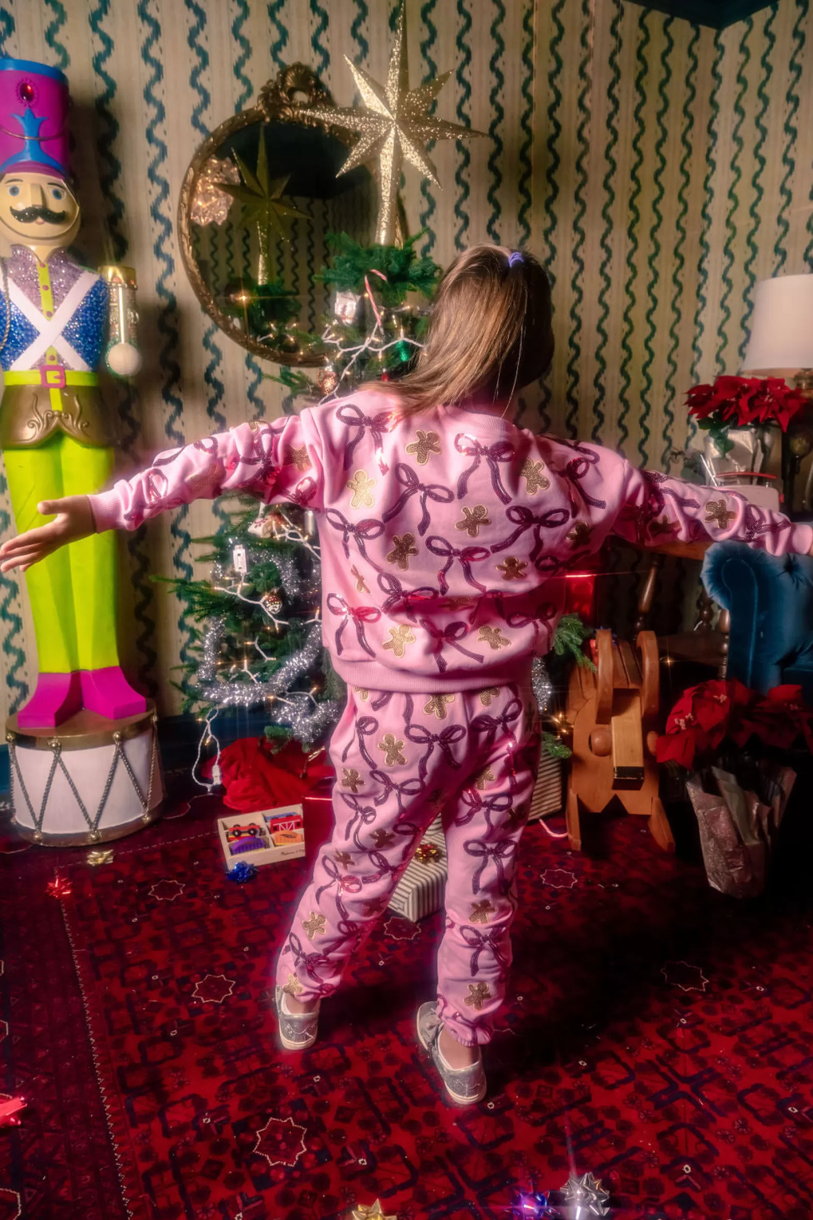 Queen of Sparkles Kids<Kids Gingerbread Men & Bows Jogger Light Pink