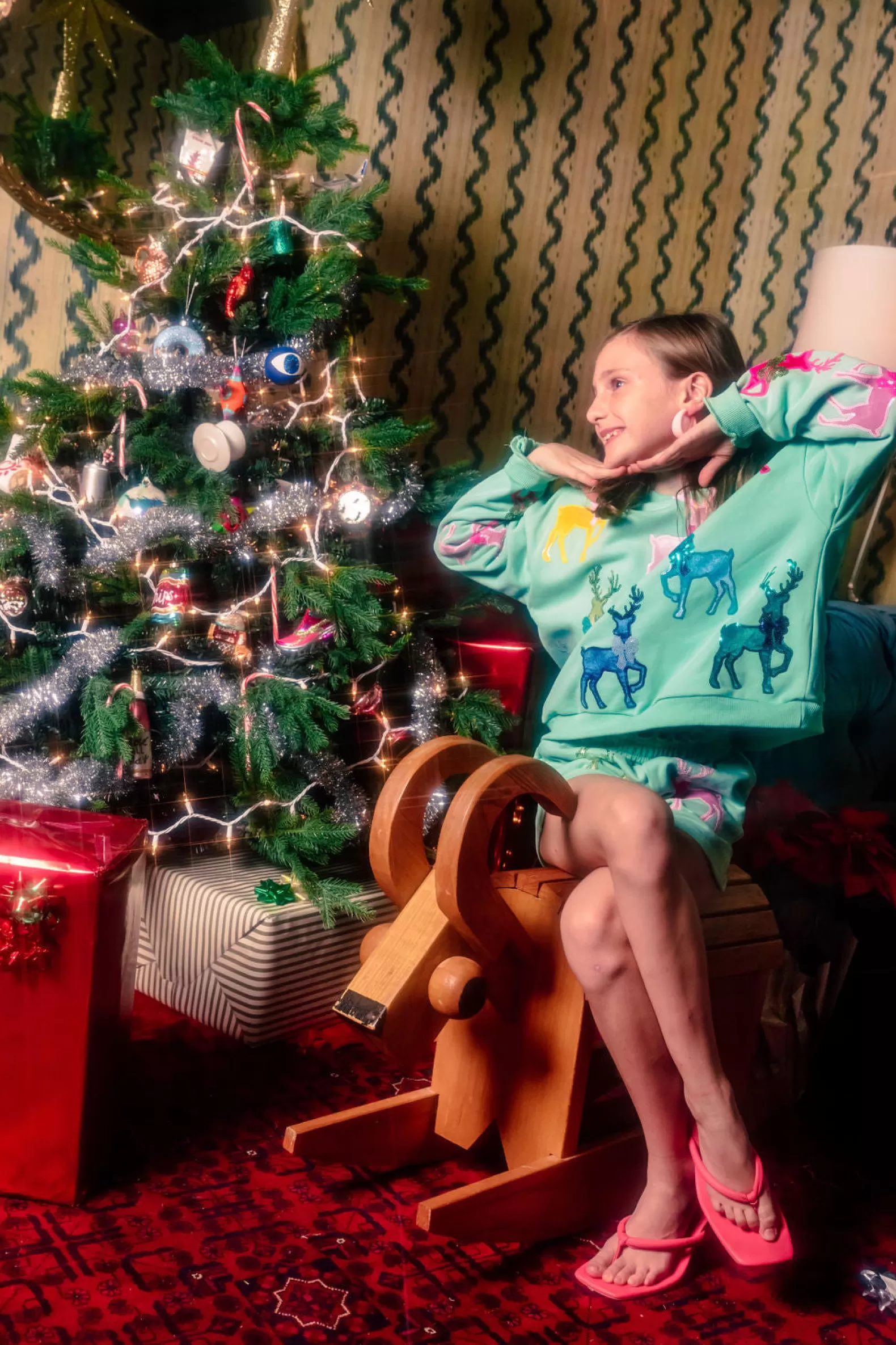 Queen of Sparkles Kids<Kids Sweatshirt With Velvet Reindeer & Bows Mint Green