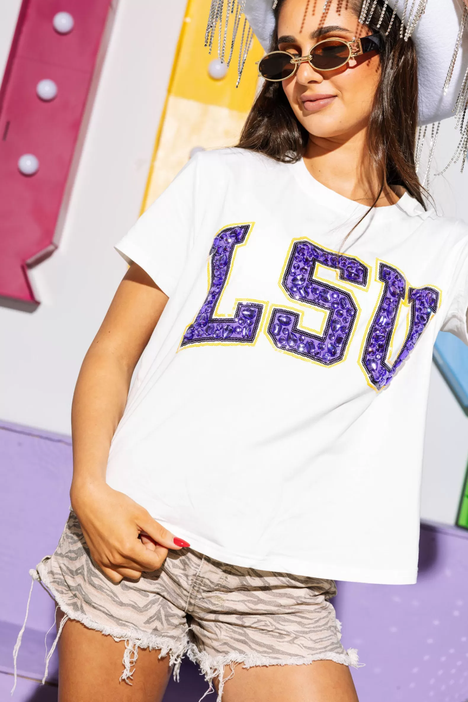 Queen of Sparkles Tees<Licensed LSU Jeweled Letter Tee White