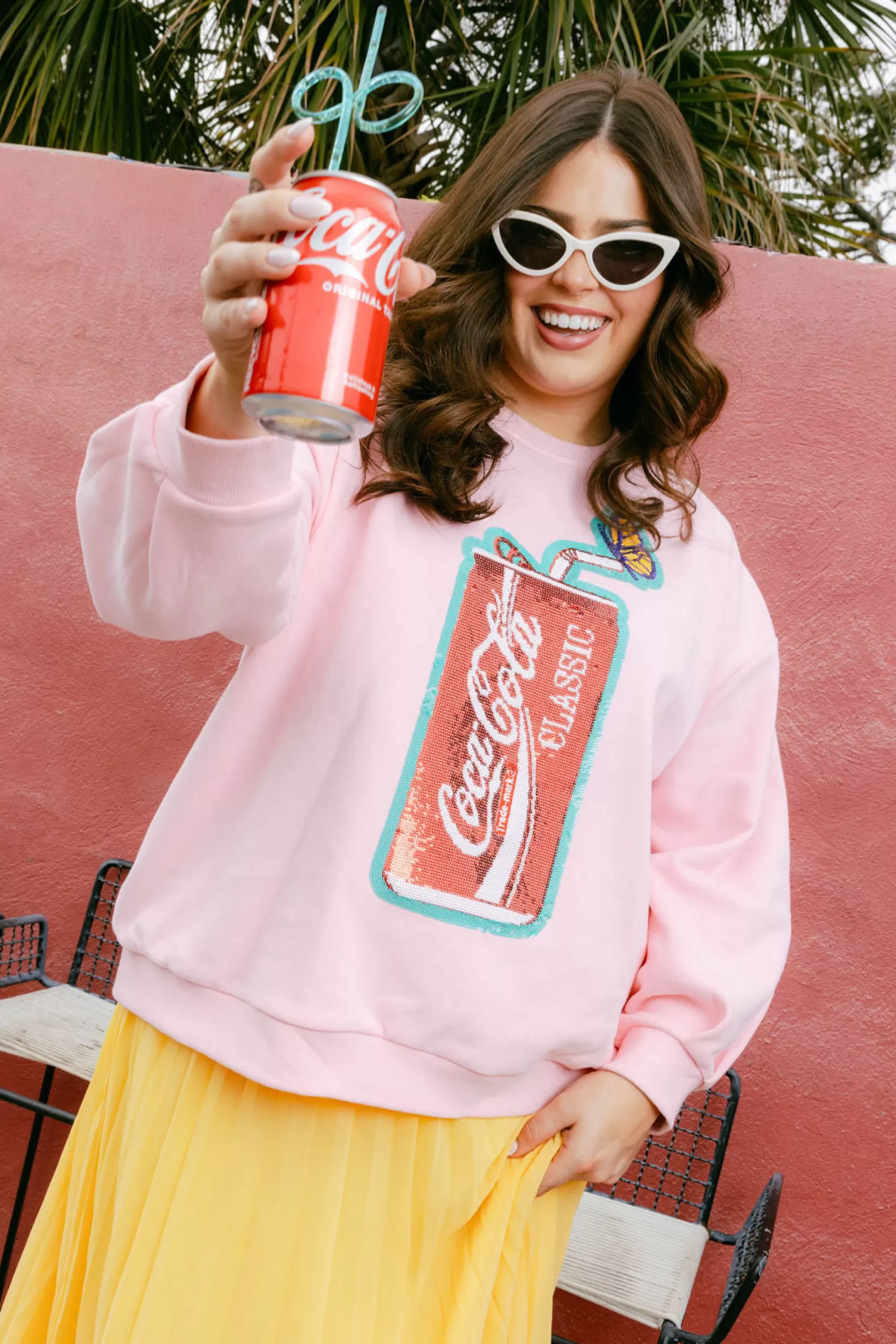 Queen of Sparkles Sweatshirts<Butterfly & Coca-Cola® Can Sweatshirt Light Pink