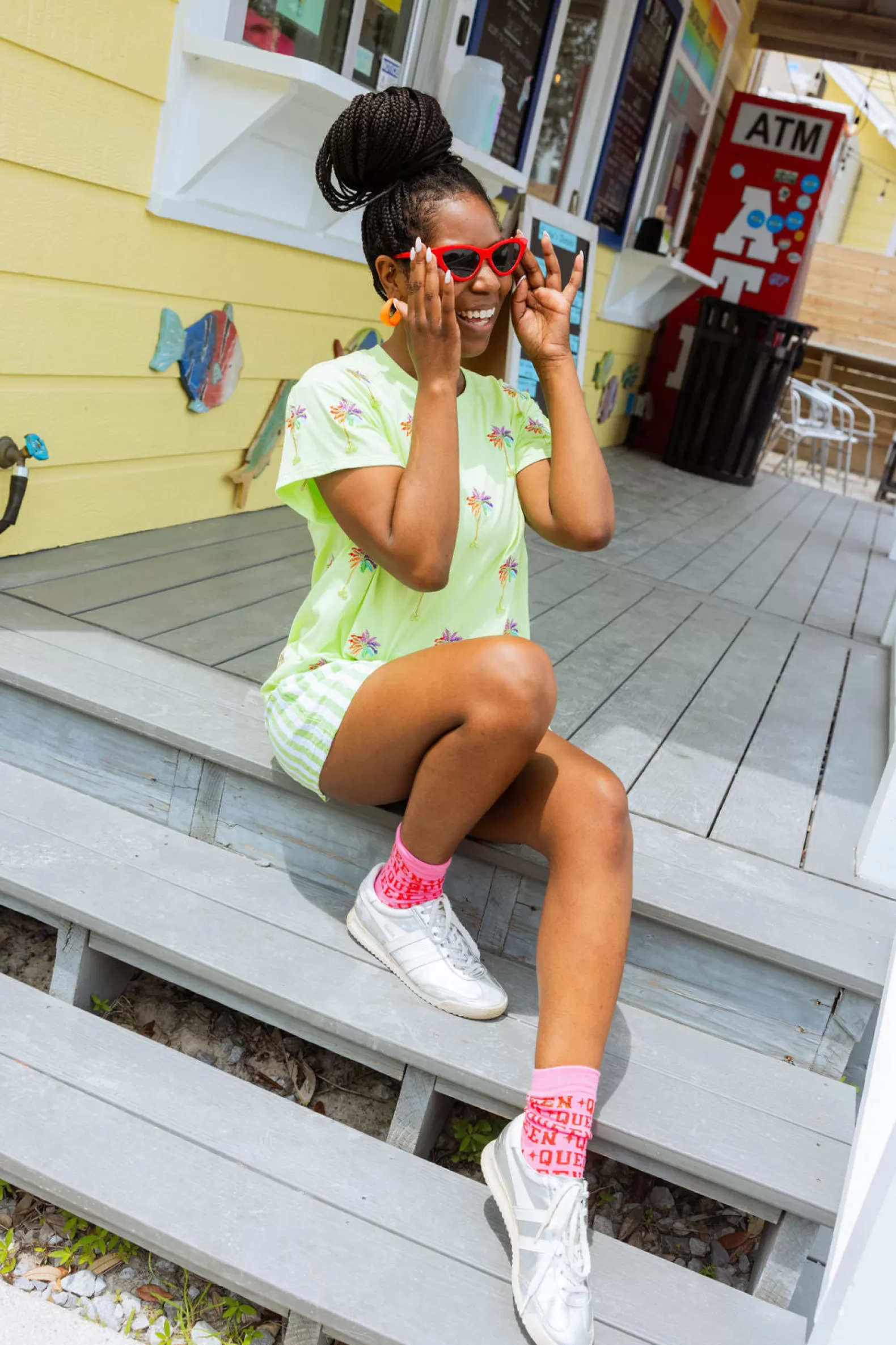 Queen of Sparkles Tees<Beaded Mini Palm Tree Tee Lime Green