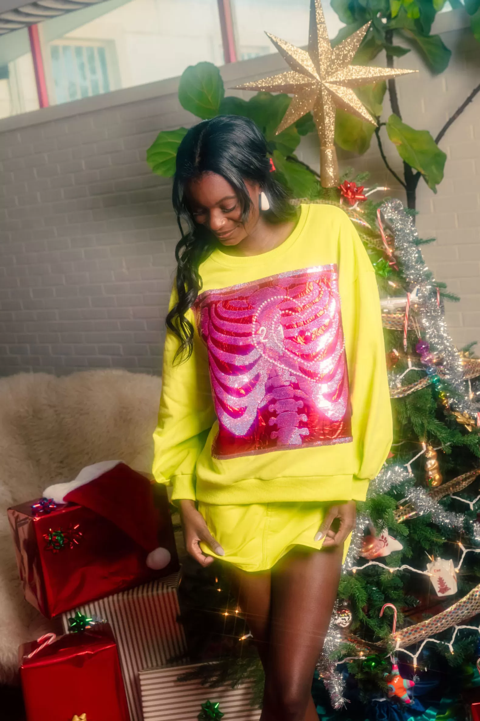 Queen of Sparkles Sweatshirts<Grinch Heart X-Ray Sweatshirt Lime Green