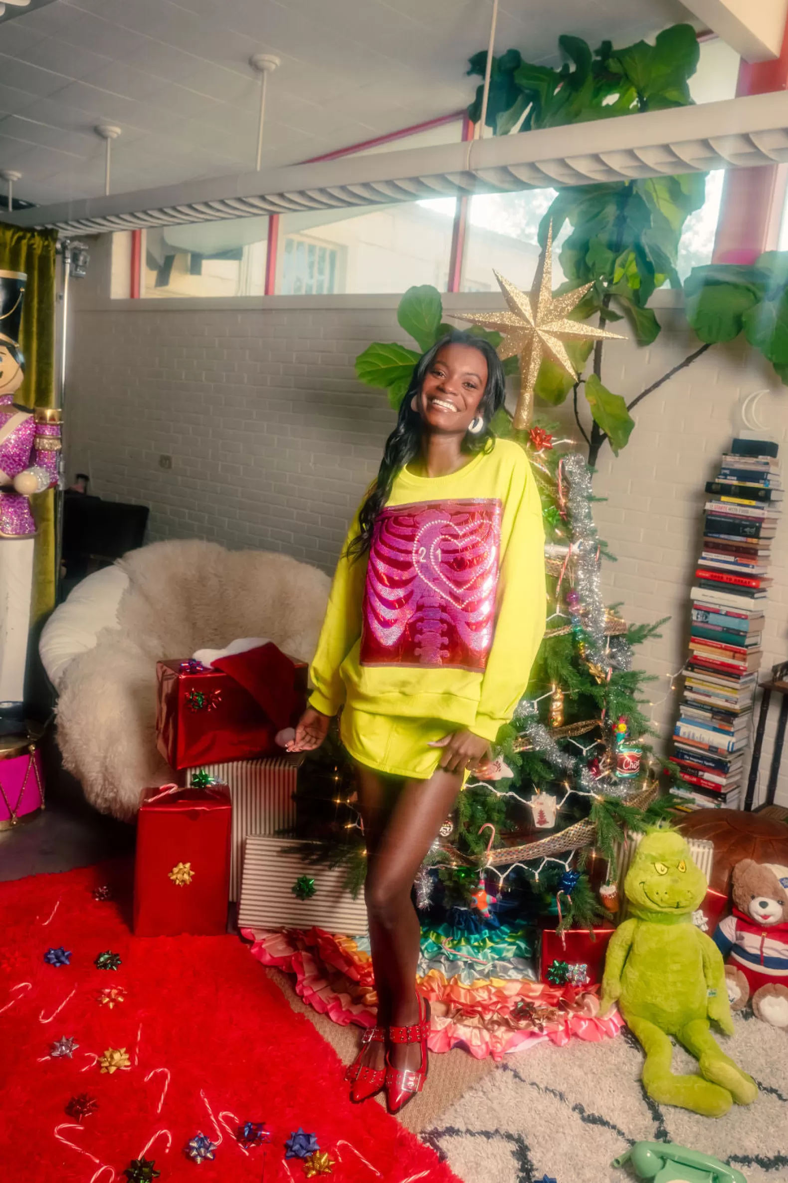 Queen of Sparkles Sweatshirts<Grinch Heart X-Ray Sweatshirt Lime Green