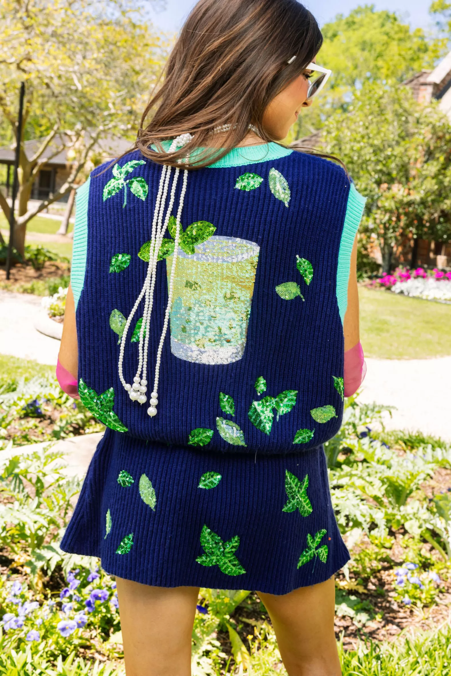 Queen of Sparkles Sweaters<Mint Julep Queen Sweater Vest Navy