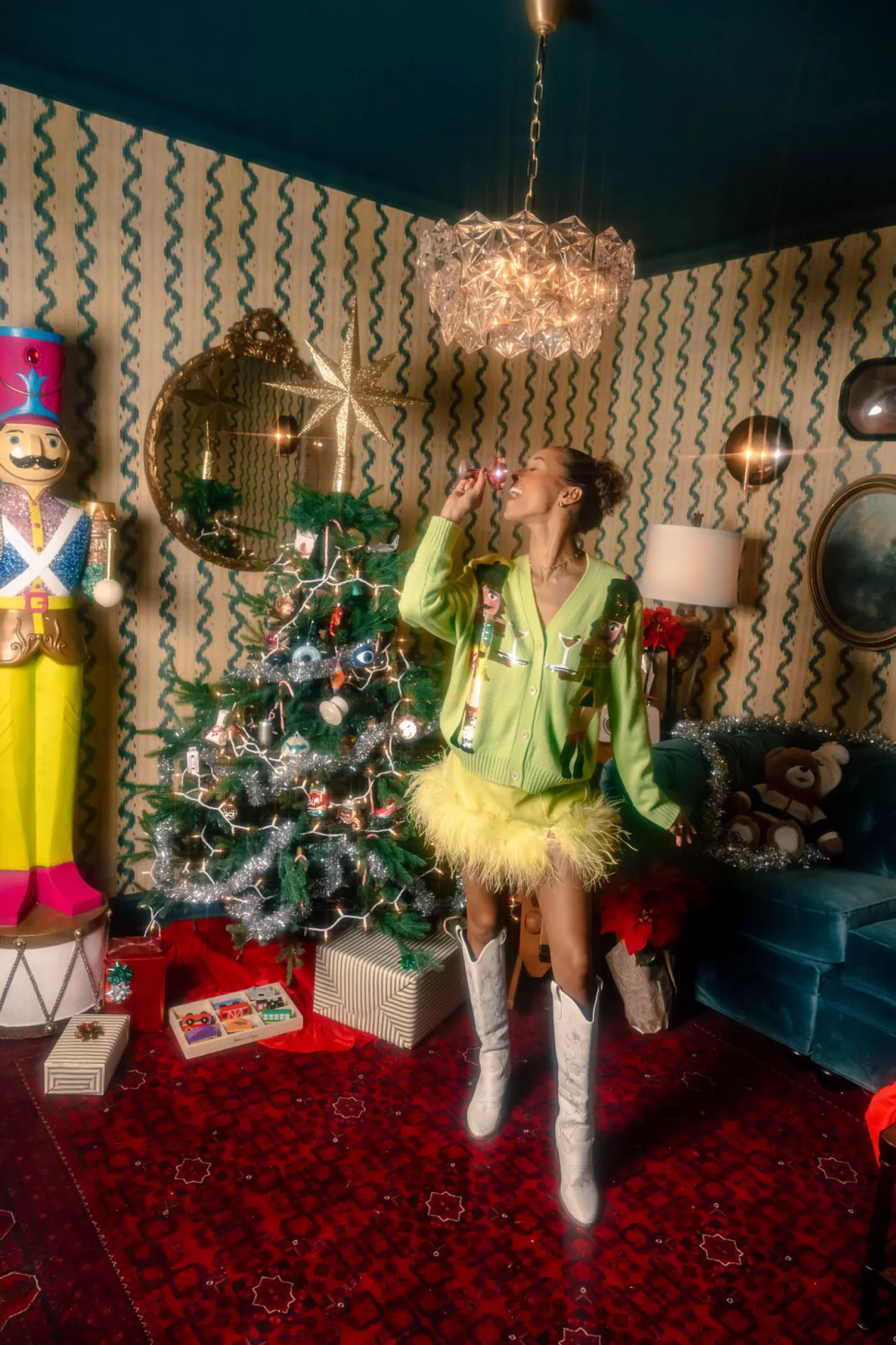 Queen of Sparkles Sweaters<Martini Nutcracker Cardigan Pale Green