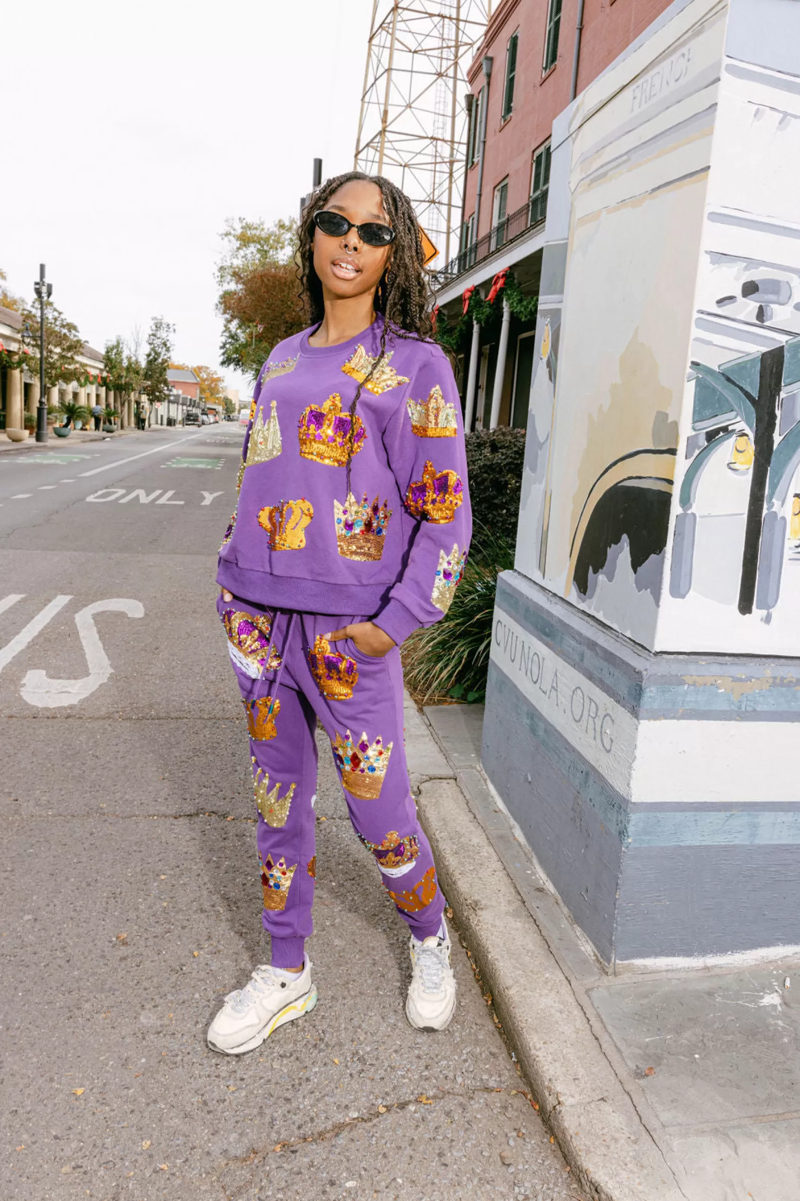 Queen of Sparkles Pants<Purple Crown Jogger