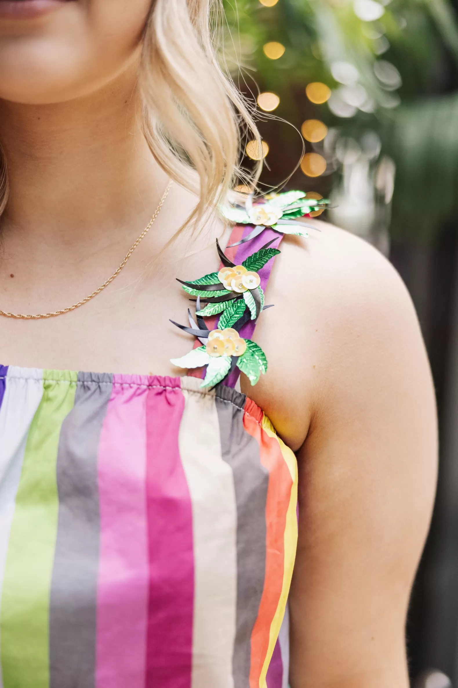 Queen of Sparkles Tops<Flower Strap Tank Rainbow