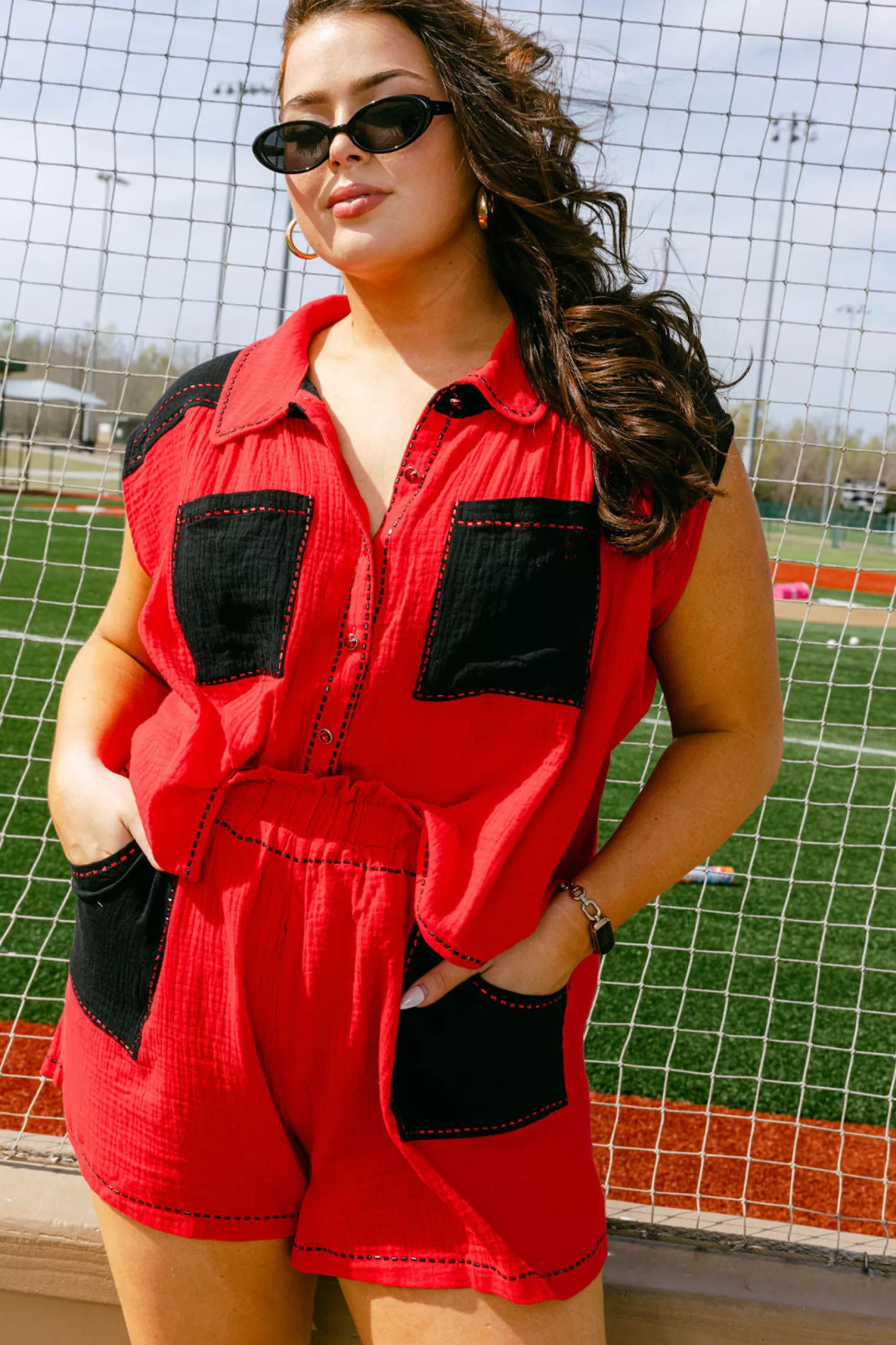 Queen of Sparkles Shorts<& Black Gauze Short Red