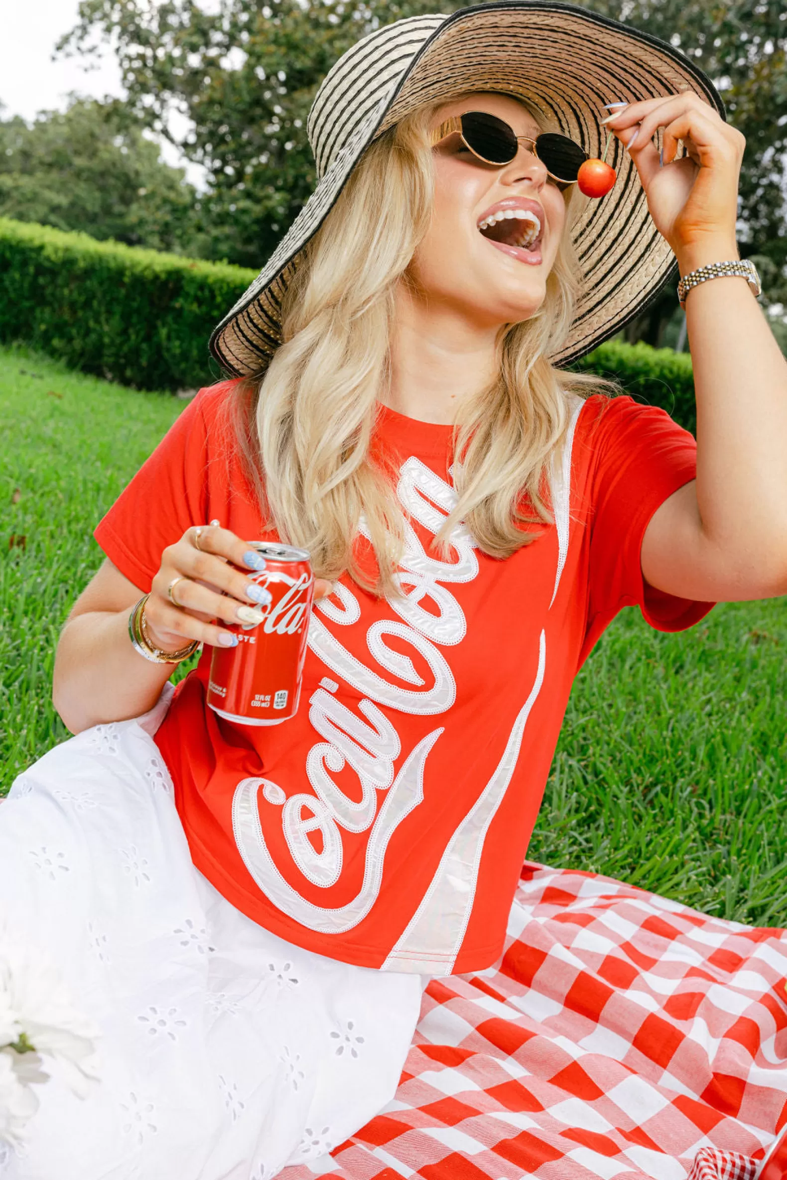Queen of Sparkles Tees<Coca-Cola® Logo Tee Red