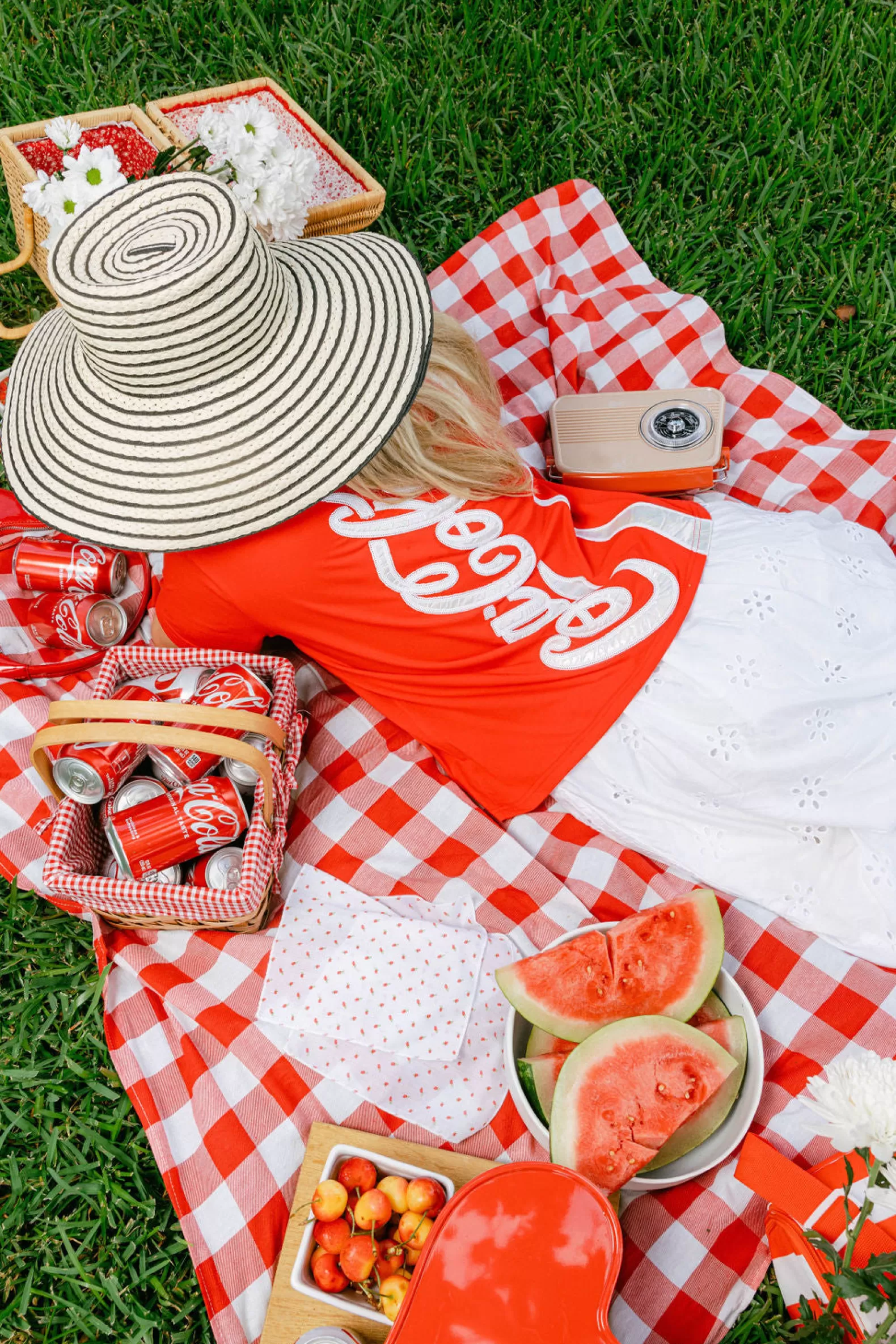 Queen of Sparkles Tees<Coca-Cola® Logo Tee Red
