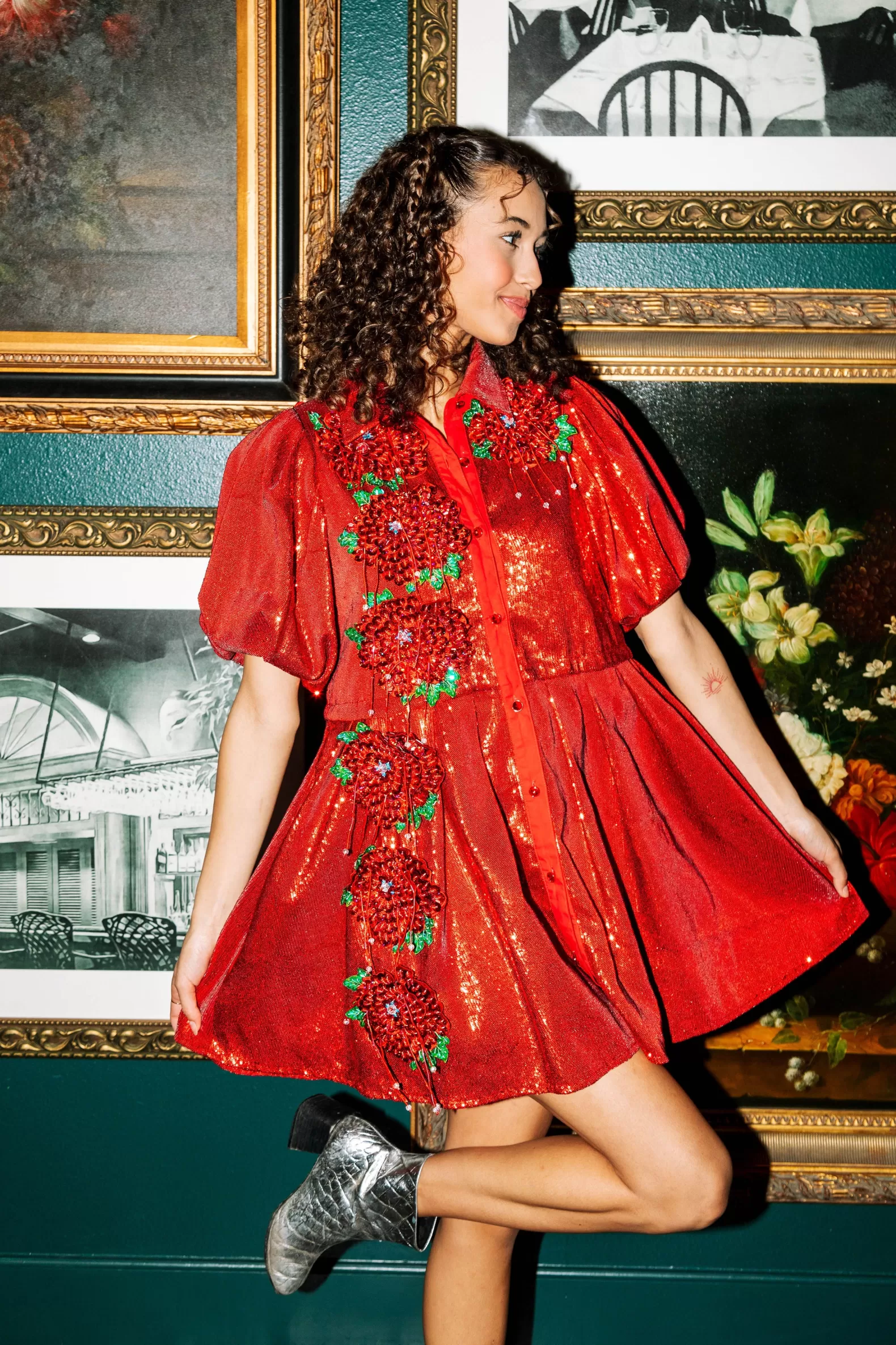 Queen of Sparkles Dresses<Red Sequin Flower Dress