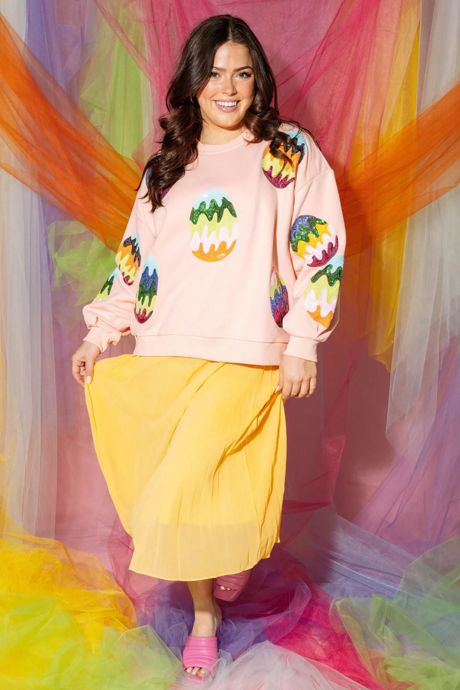 Queen of Sparkles Sweatshirts | Our Favorites<Groovy Easter Egg Sweatshirt Salmon