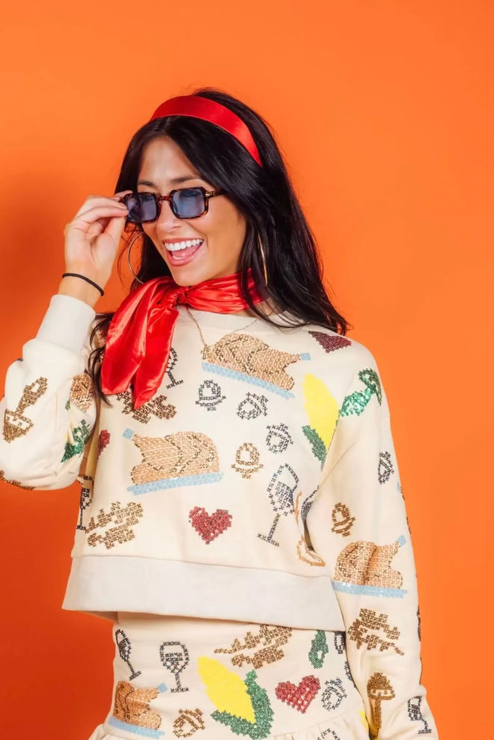 Queen of Sparkles Sweatshirts<Scattered Needlepoint Turkey Dinner Cropped Sweatshirt Tan