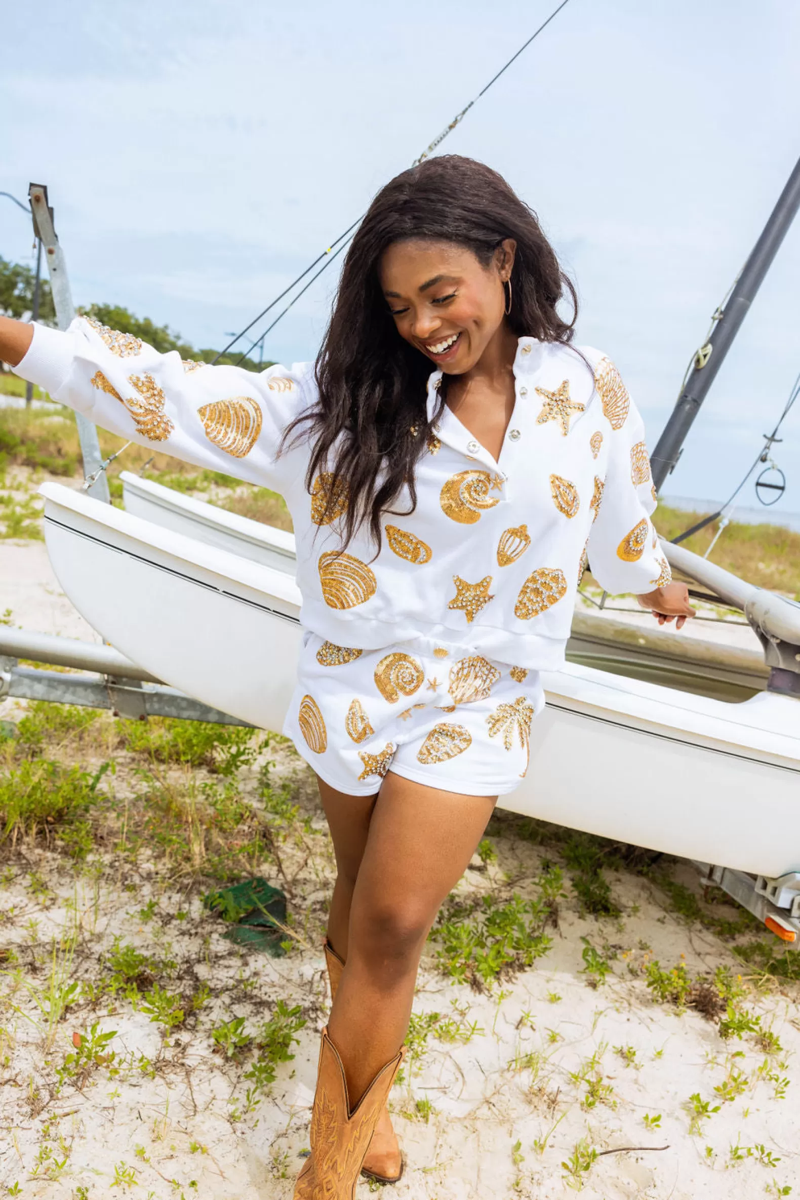 Queen of Sparkles Sets | Shorts<& Gold Shell Henley Short White