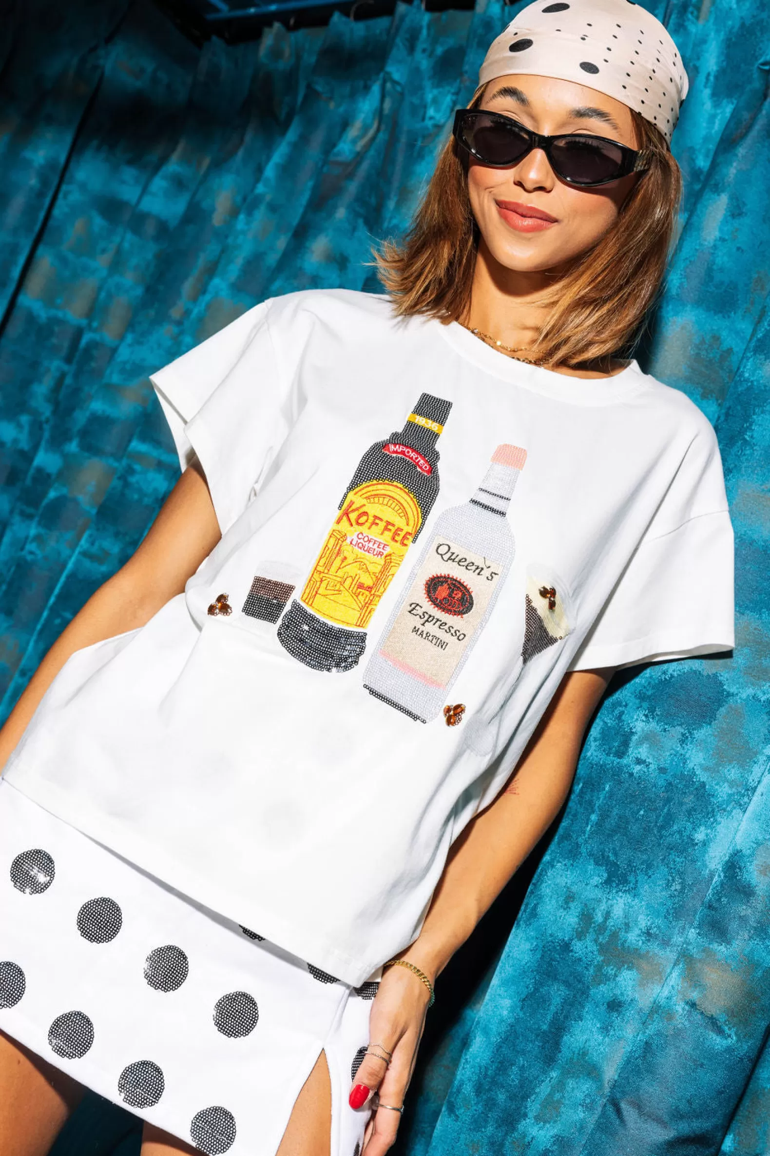 Queen of Sparkles Tees<Espresso Martini Tee White