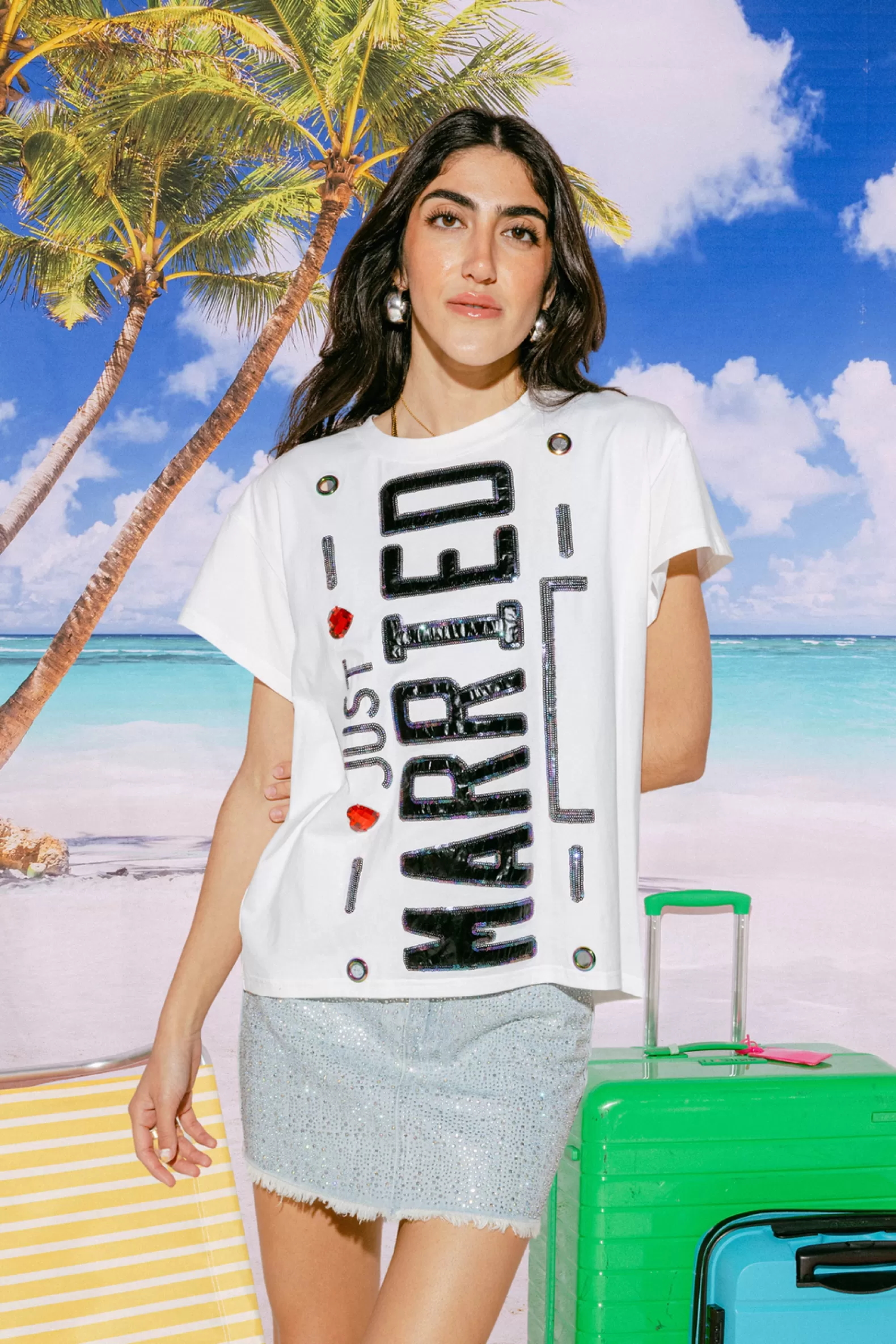 Queen of Sparkles Tees<Just Married Tee White