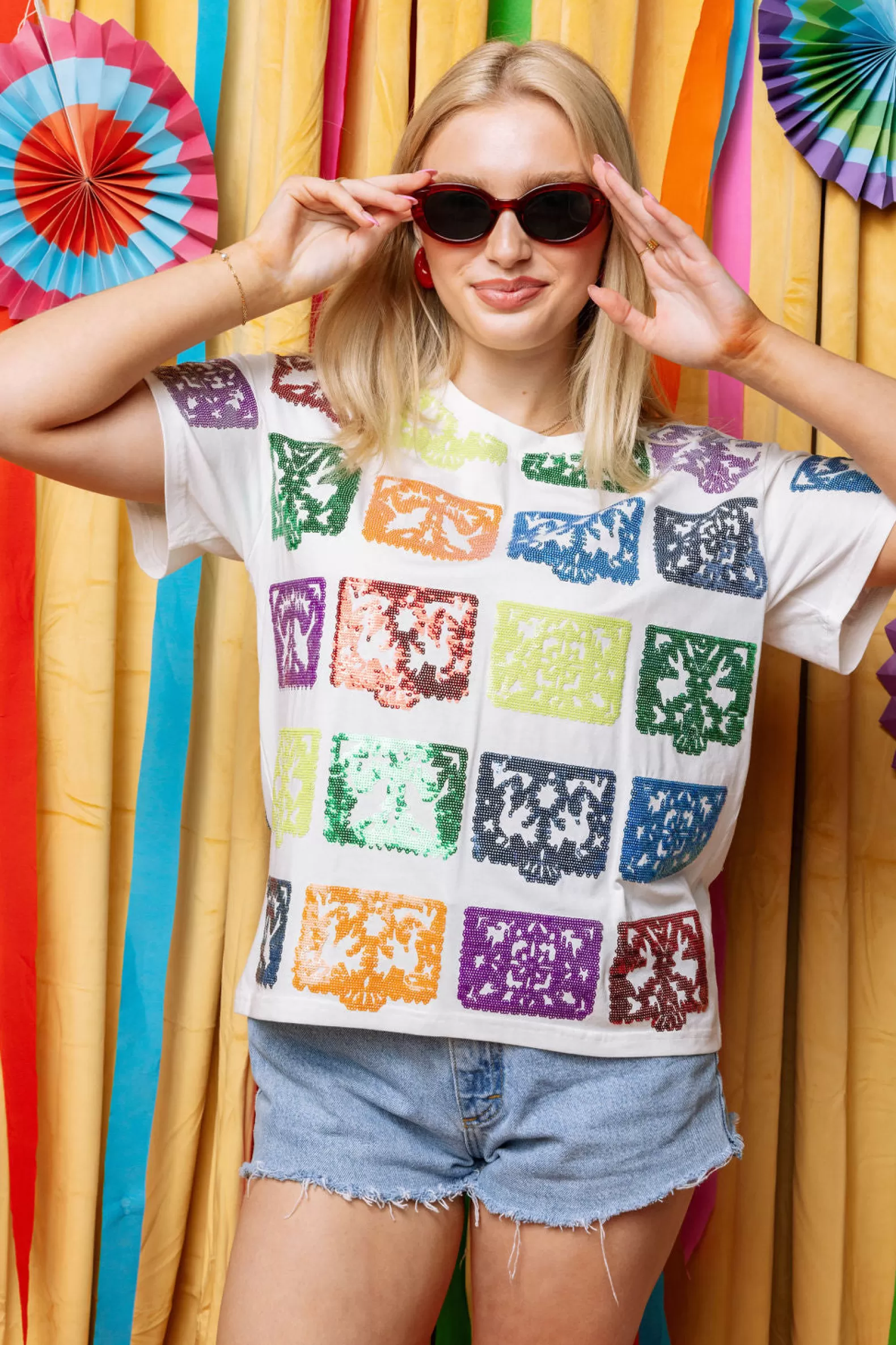 Queen of Sparkles Tees<Papel Picado Tee White