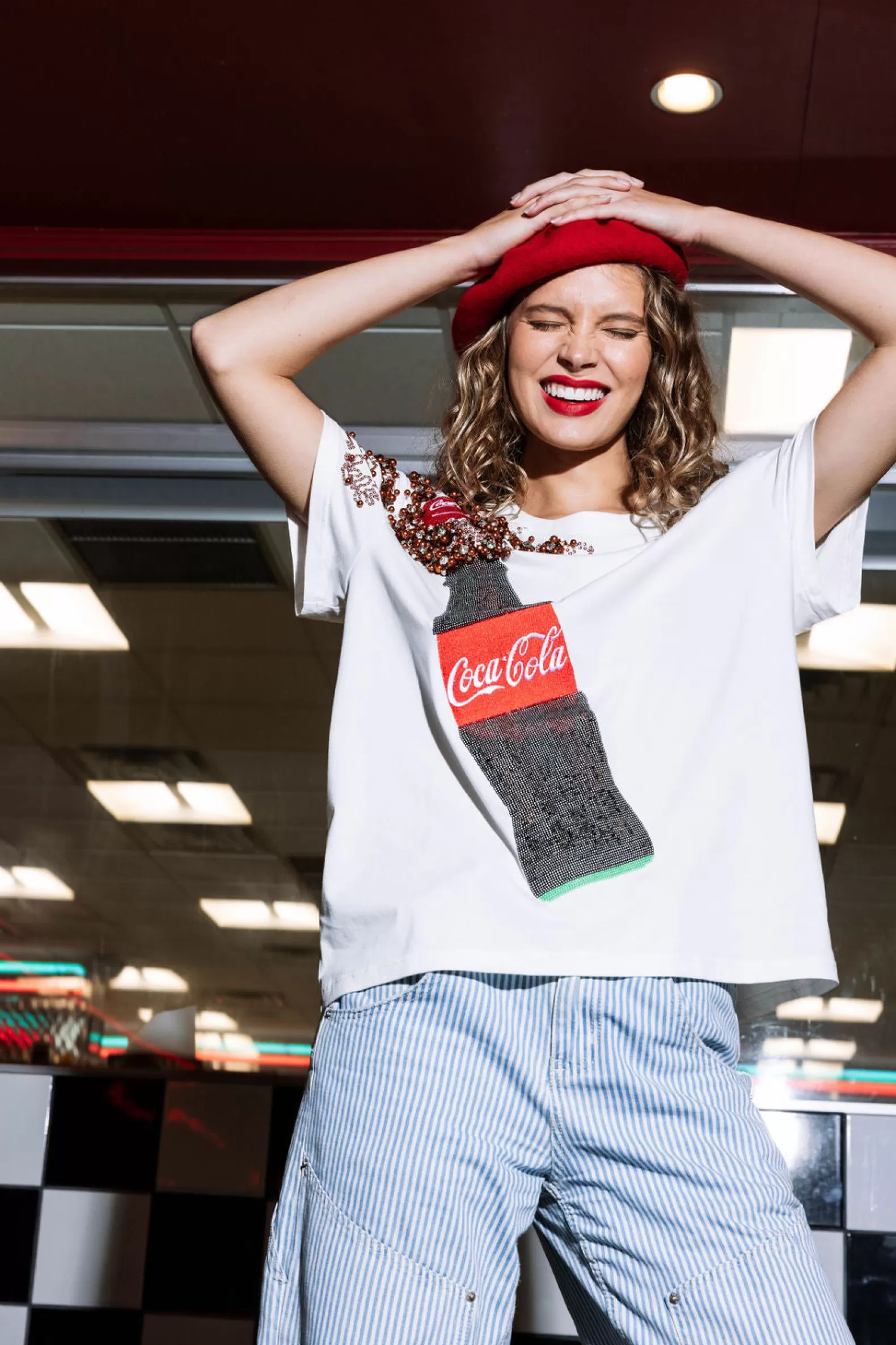 Queen of Sparkles Tees<Popping Coca-Cola® Bottle Tee White