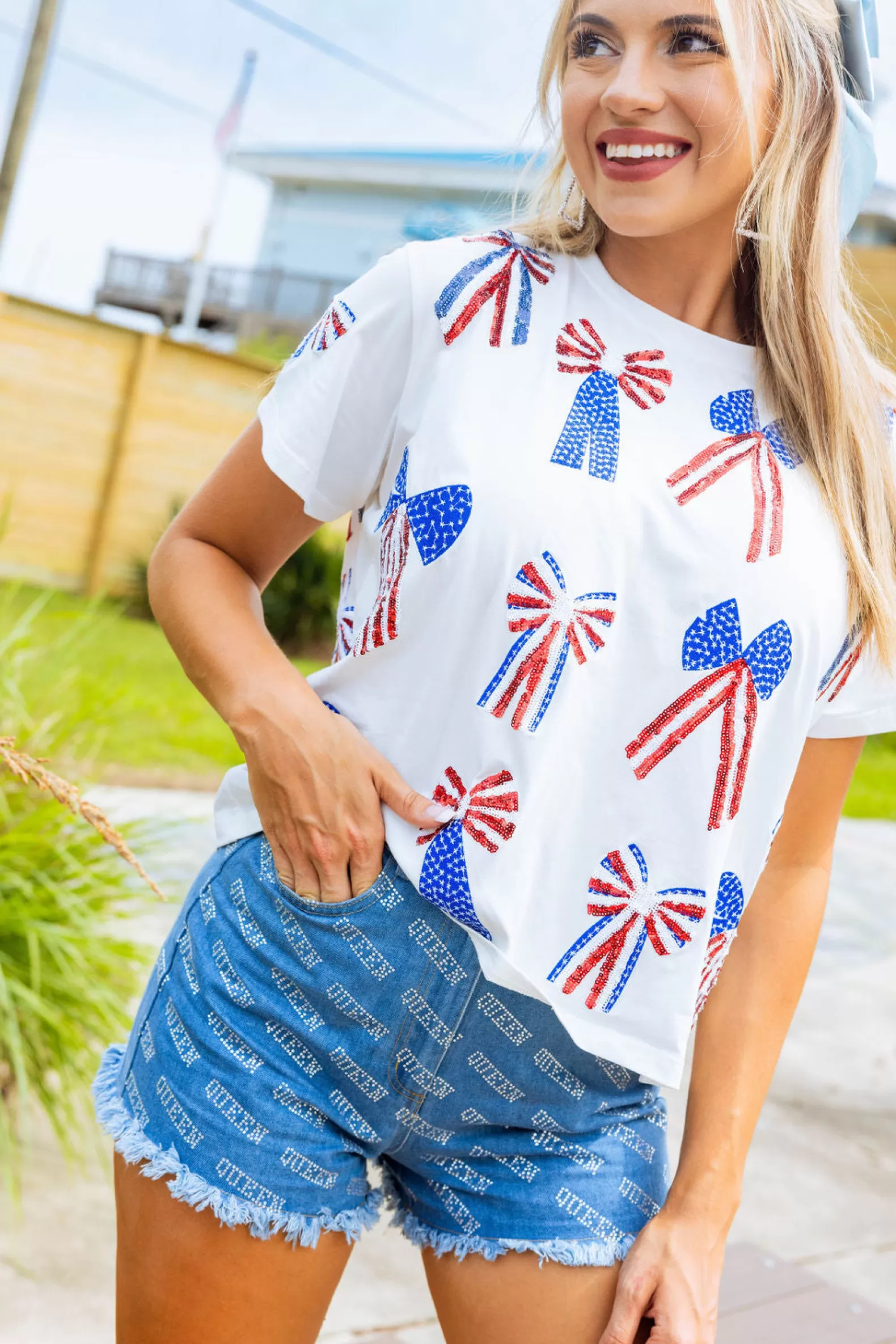 Queen of Sparkles Tees<, Red, & Blue Scattered Bow Tee White
